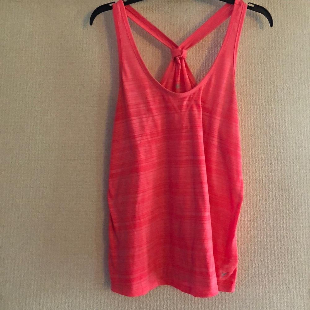 Old navy active tank